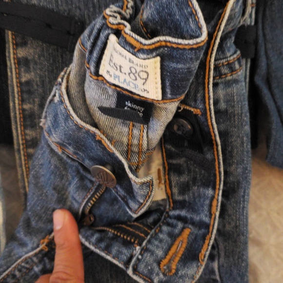 Jeans - Picture 3 of 4